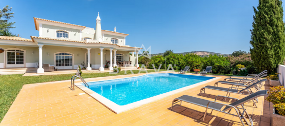 4 Schlafzimmer Villa in Loule, Portugal, Nr. 256137 5