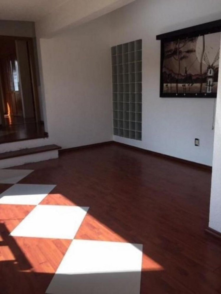 6 bedrooms House in Ciudad Lopez Mateos, Mexico No. 221553