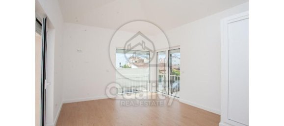 3 غرف نوم منزل في Almada, Portugal رقم 141909 3