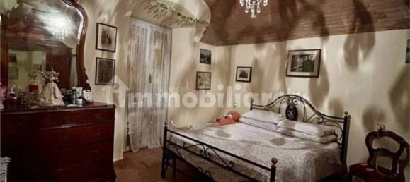 5 bedrooms Villa in Casalnoceto, Italy No. 355994 10