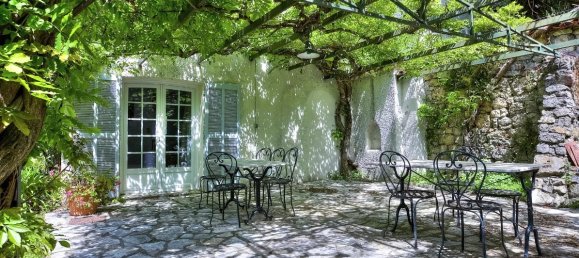 10 bedrooms Commercial property in Grasse, France No. 909 2