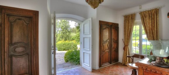 10 bedrooms Commercial property in Grasse, France No. 909 11