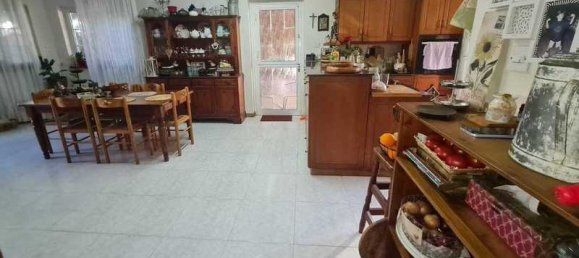 4 Schlafzimmer Villa in Meneou, Cyprus, Nr. 10858 2