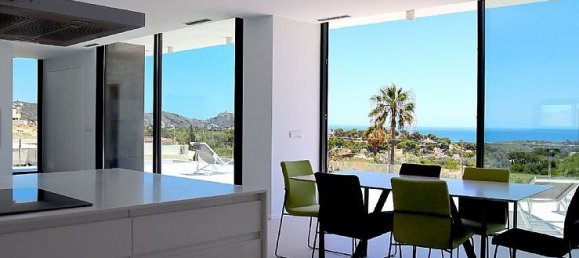 4 bedrooms Villa in Moraira, Spain No. 4413 4