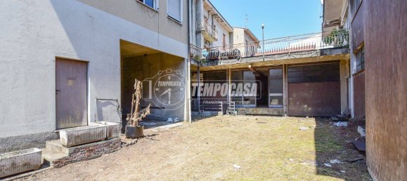 5 rooms Commercial property in Como, Italy No. 279660 5