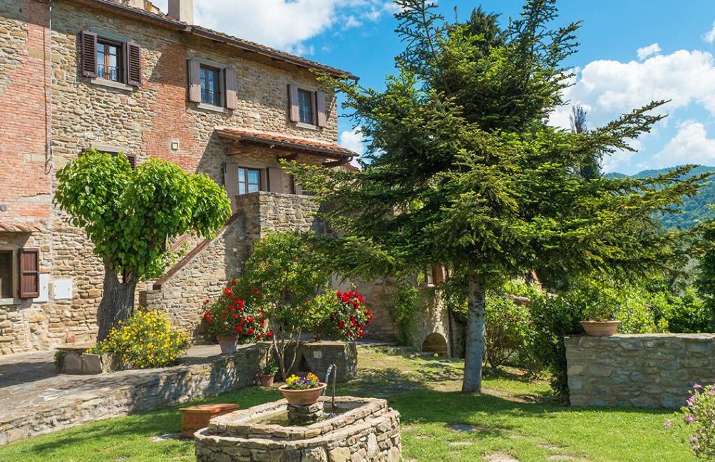 6 bedrooms House in Castiglion Fiorentino, Italy No. 57206