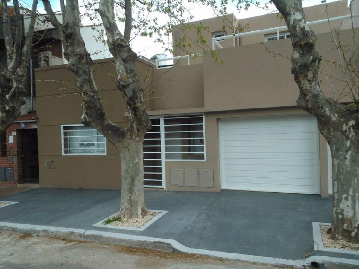 2 bedrooms House in Mar del Plata, Argentina No. 87903