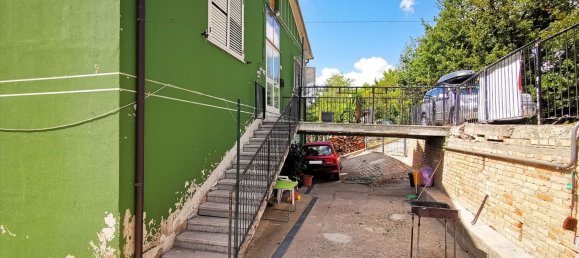 5 rooms House in Chieti, Italy No. 165353 18