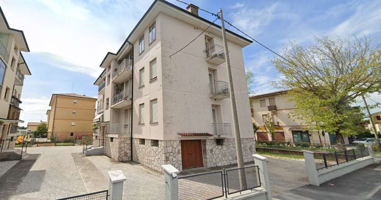 4 rooms Apartment in Oderzo, Italy No. 298762
