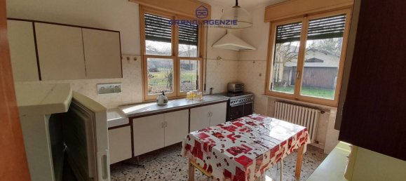 4 bedrooms Villa in Montecchio Emilia, Italy No. 280576 7