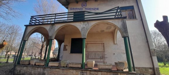 4 bedrooms Villa in Montecchio Emilia, Italy No. 280576 12