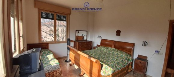 4 bedrooms Villa in Montecchio Emilia, Italy No. 280576 8