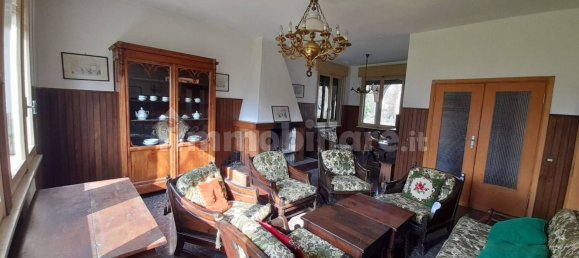 4 bedrooms Villa in Montecchio Emilia, Italy No. 280576 6