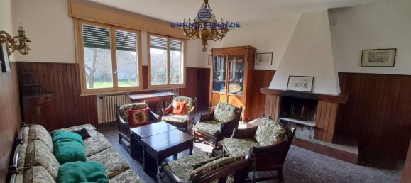 4 bedrooms Villa in Montecchio Emilia, Italy No. 280576 5