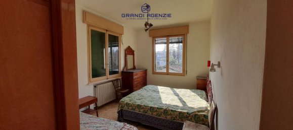 4 bedrooms Villa in Montecchio Emilia, Italy No. 280576 2