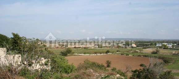 617m² Land in Ugento, Italy No. 153315 11