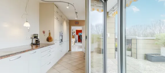 Пентхаус с 2 спальнями в Кёльн, Германия № 141319 25