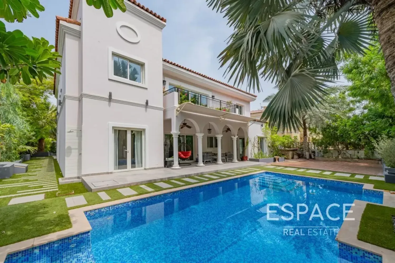 5 dormitorios villa en venta en Green Community, Dubai, UAE № 209339