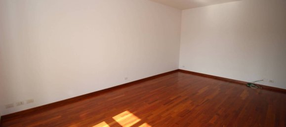 3 bedrooms Apartment in Sassuolo, Italy No. 327615 4