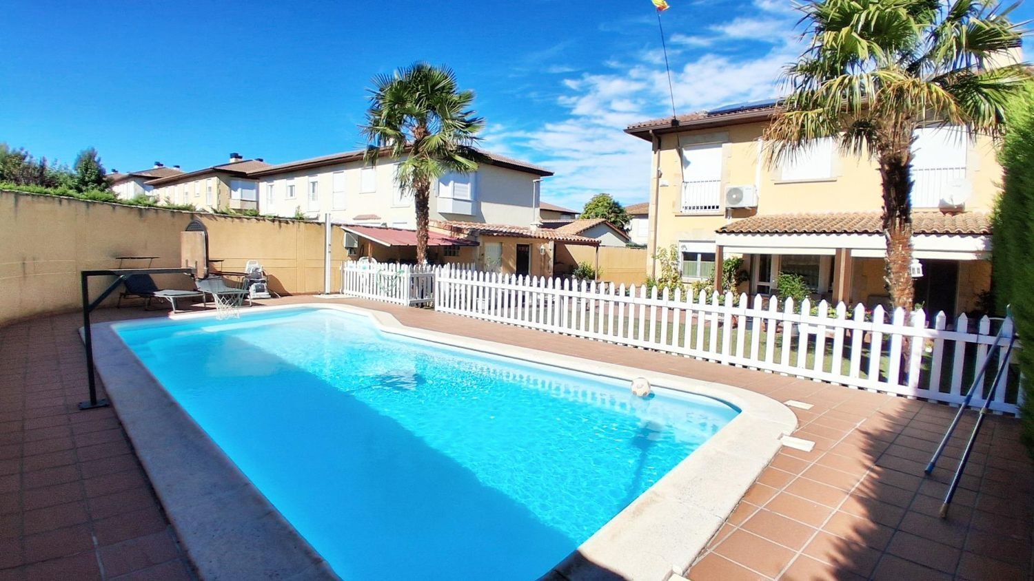 Casa T5 em Santa Marta de Tormes, Spain N.º 251622