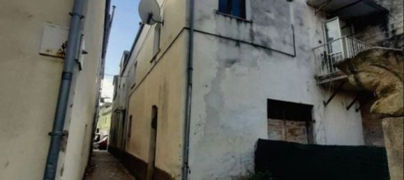 7 chambres Appartement à Scafa, Italy No. 323664 2