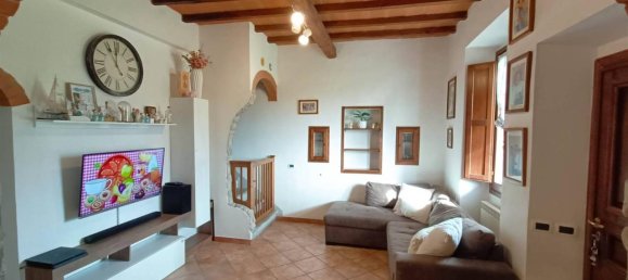 4 rooms House in Vicchio, Italy No. 33808 21