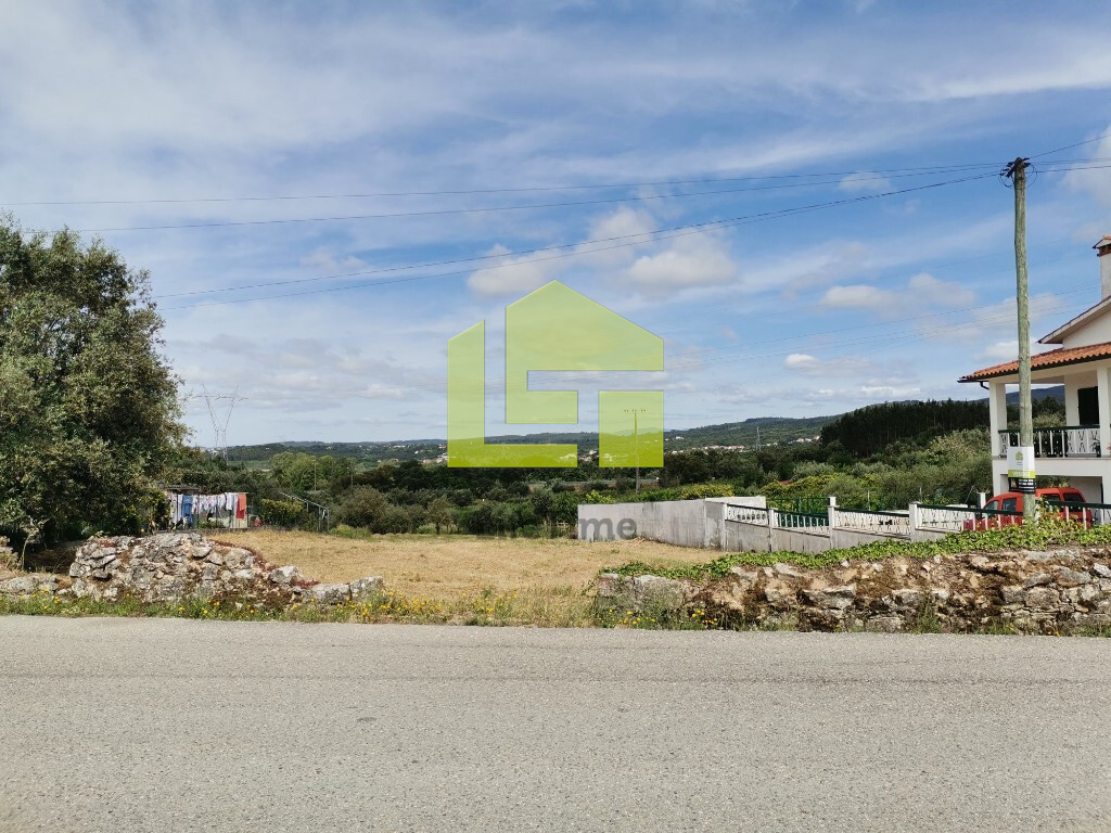 Terreno en Ega, Portugal 2700 m² No. 70957