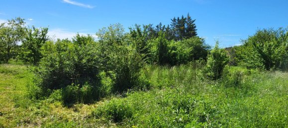 1754m² Land in Uzes, France No. 202952 5