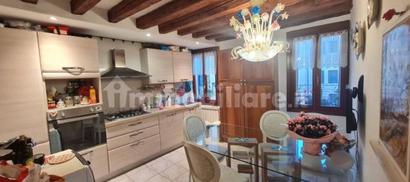 2 bedrooms Apartment in Venice, Italy No. 252075 5