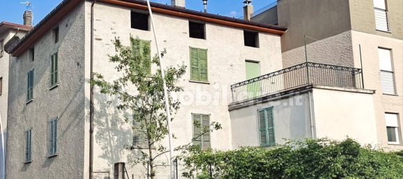 4 bedrooms Villa in Caiolo, Italy No. 295891 9