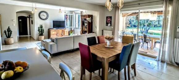 Villa de 5 dormitorios en Lauris, France No. 342593 11