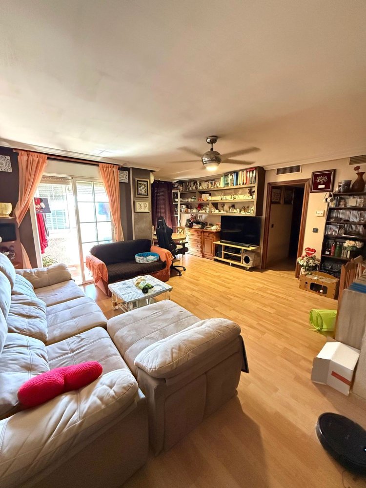 3 bedrooms Apartment in Badajoz, Spain No. 227590