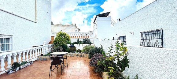 3 bedrooms Villa in Urbanizacion Las Filipinas, Spain No. 287229 12