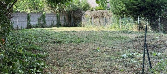  Land in Rambouillet, France No. 305624 2