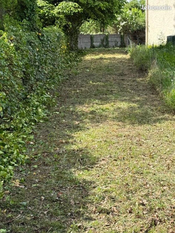  Land in Rambouillet, France No. 305624