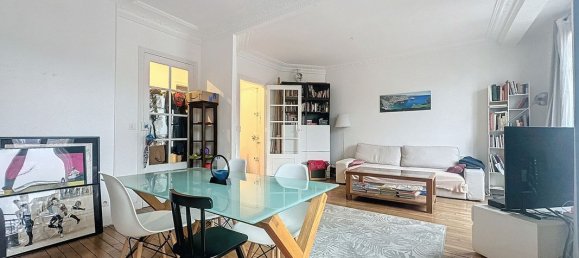2 Schlafzimmer Wohnung in Courbevoie, France, Nr. 166396 3