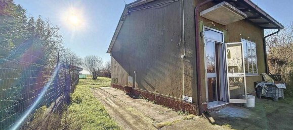 2غرفة منزل في Gazzuolo, Italy رقم 7412 2