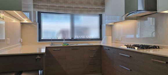 3 chambres Maisonnette à Mgarr, Malta No. 7986 10