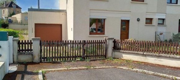 3 bedrooms House in Sezanne, France No. 156393 10