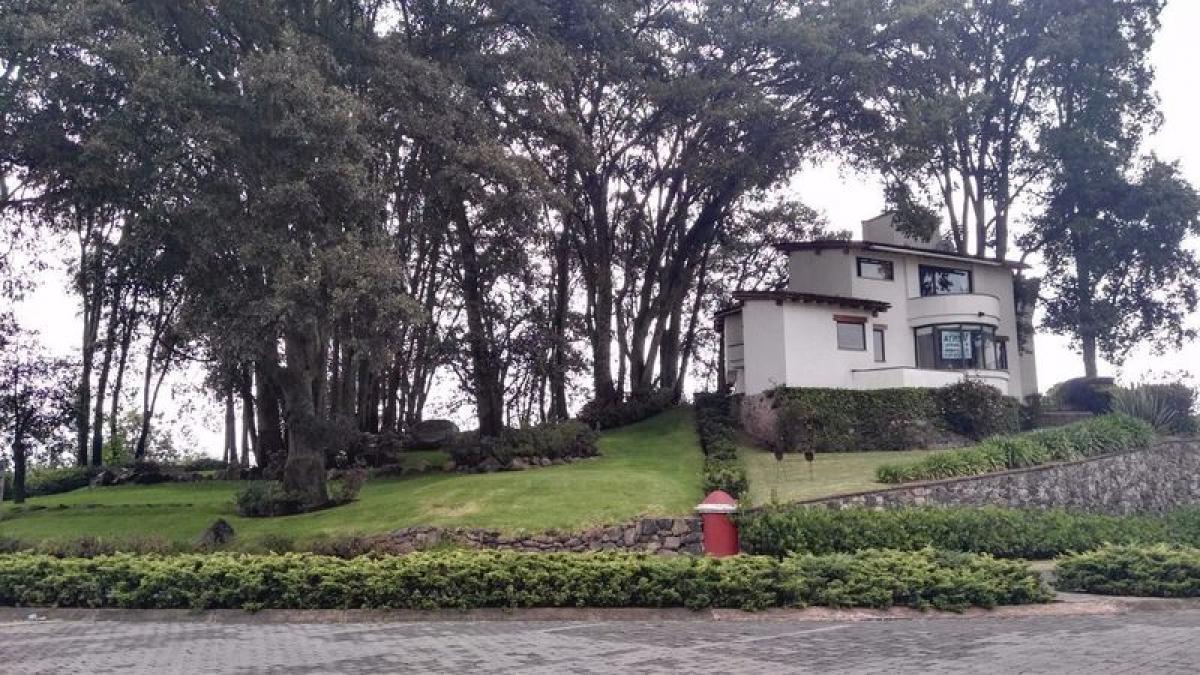 Casa de 3 dormitorios en Lerma, Mexico No. 211684