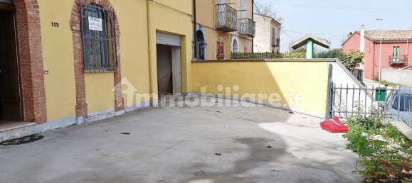 6 bedrooms House in Bojano, Italy No. 161862 3