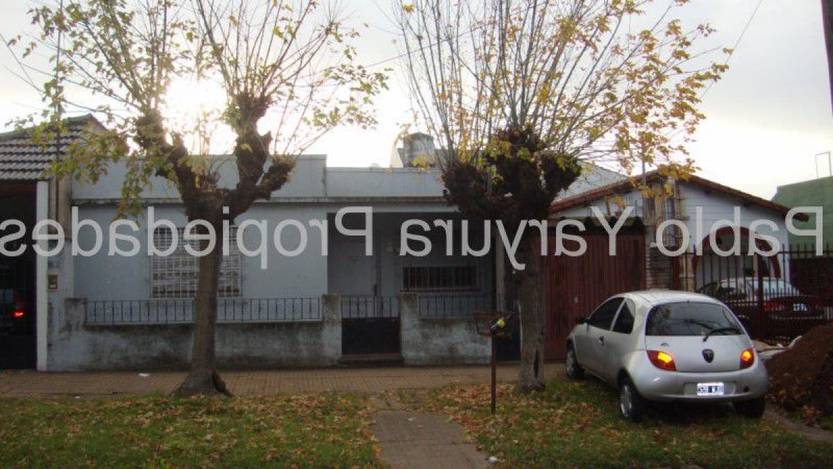 Studio in Tres de Febrero, Argentina No. 6160