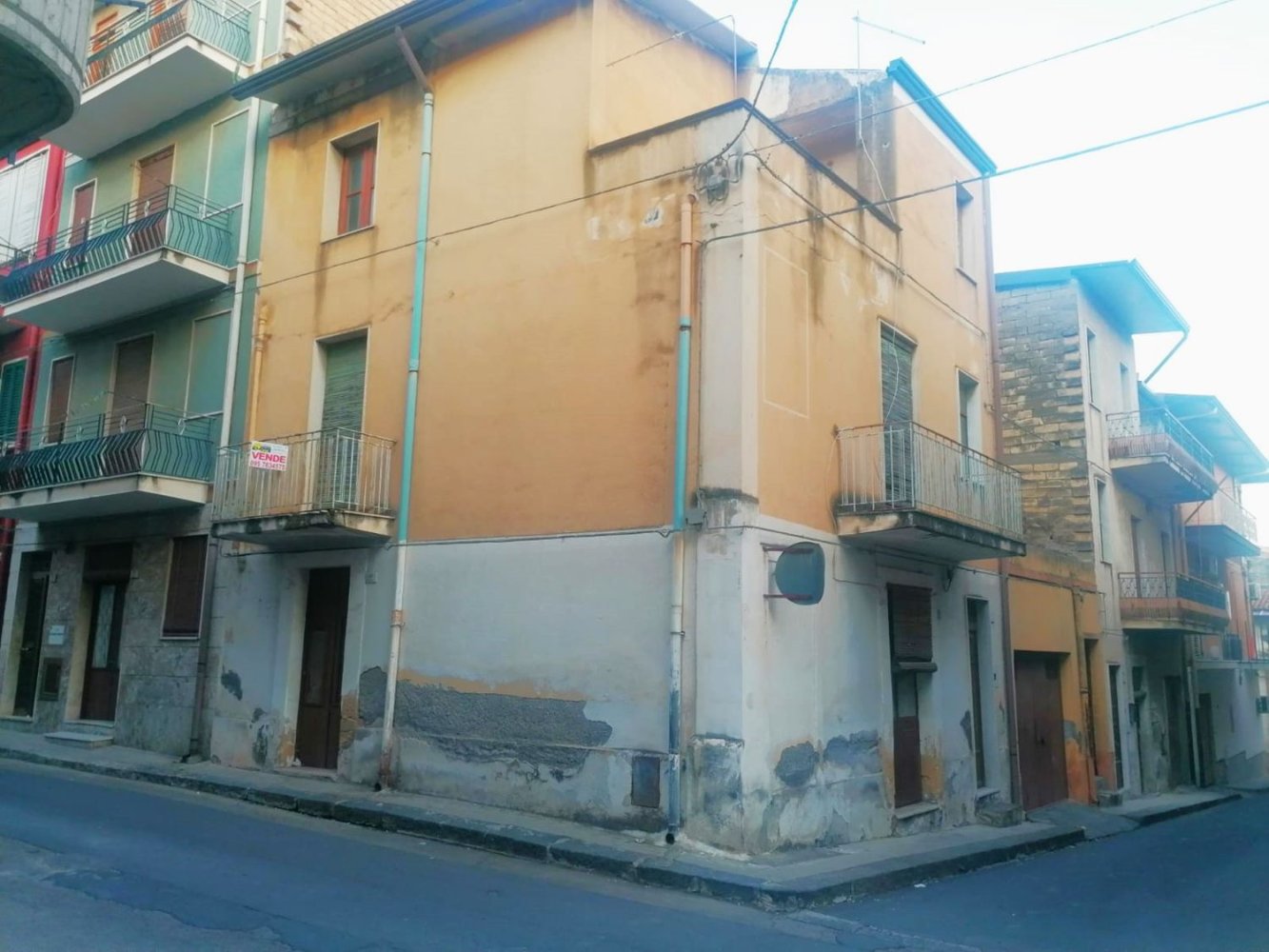 Casa de 3 habitaciónes en Scordia, Italy No. 130557