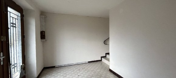 2 bedrooms House in Egletons, France No. 101897 7