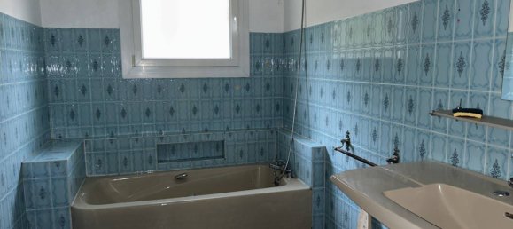 2 bedrooms House in Egletons, France No. 101897 6