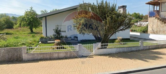Casa de 3 dormitorios en Chaves, Portugal No. 185088 3