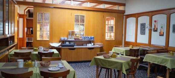 Отель, гостиница с 20 комнатами в Трир-Саарбург, Германия № 254741 5