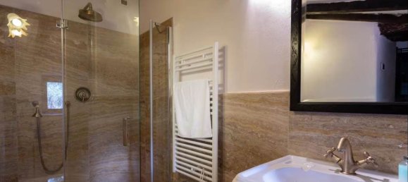 12 rooms House in Castiglione del Lago, Italy No. 56043 9