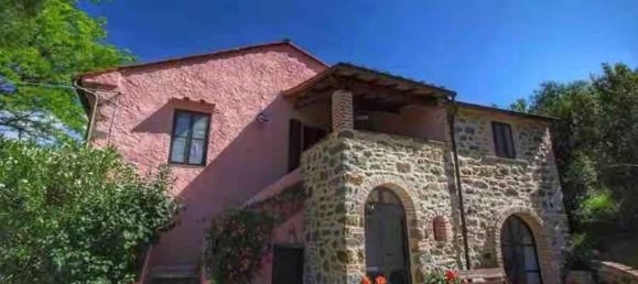 12 rooms House in Castiglione del Lago, Italy No. 56043 13
