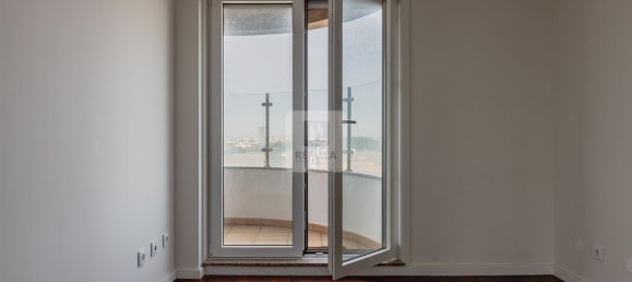 4 bedrooms Apartment in Matosinhos, Portugal No. 99411 30